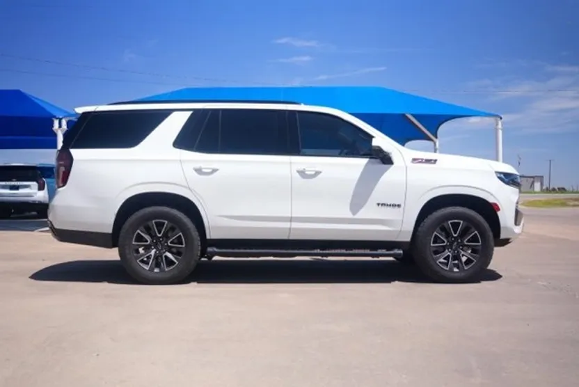 2021 Chevrolet Tahoe Z71 photo 1