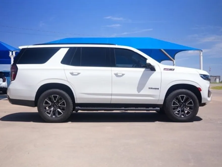 2021 Chevrolet Tahoe Z71 photo 1