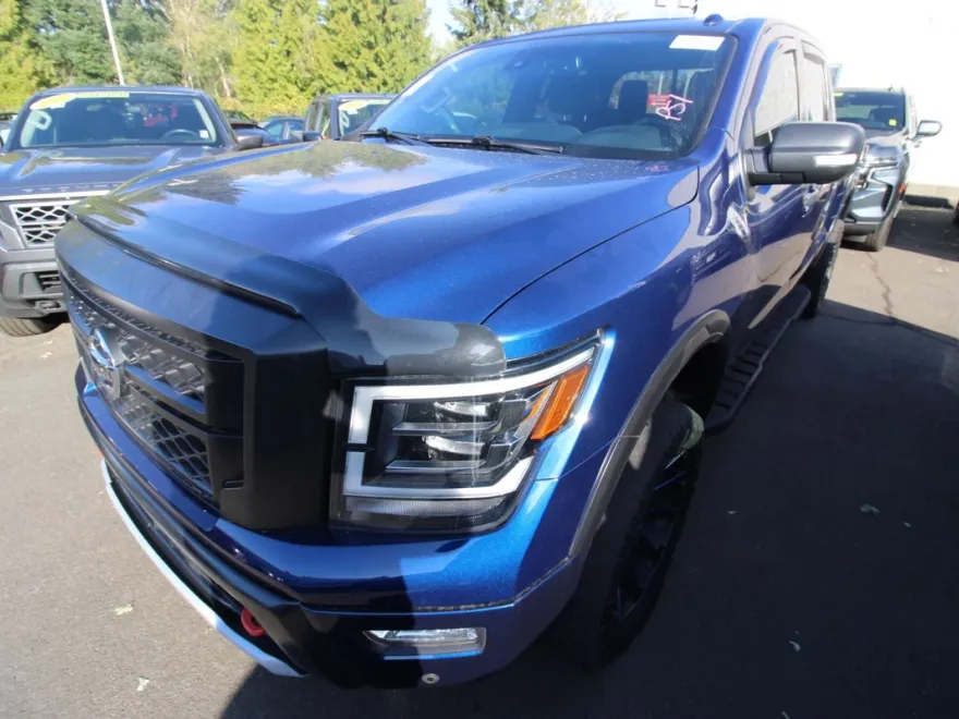 2021 Nissan Titan PRO-4X photo 1