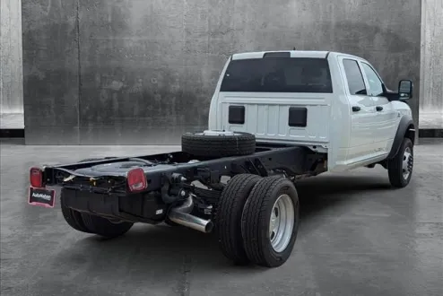 2024 Ram 5500 Tradesman photo 2