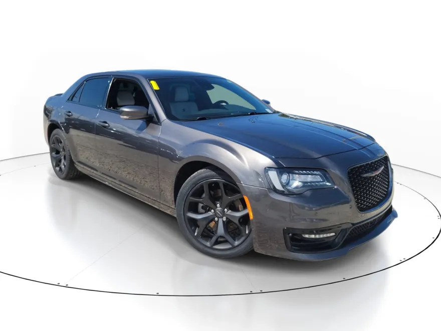 2021 Chrysler 300 LX photo 1