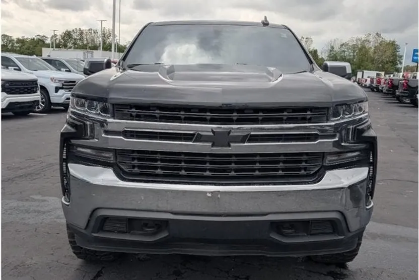 2020 Chevrolet Silverado 1500 LT photo 1