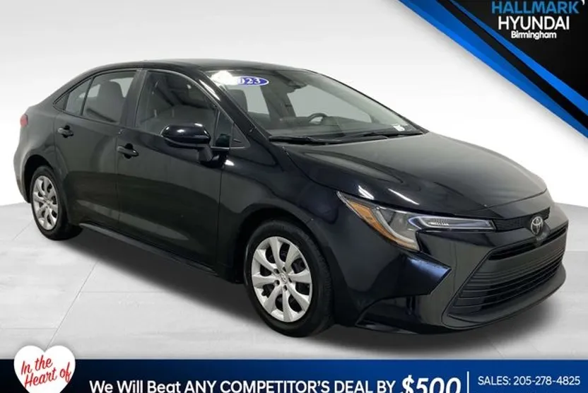 2023 Toyota Corolla LE photo 1