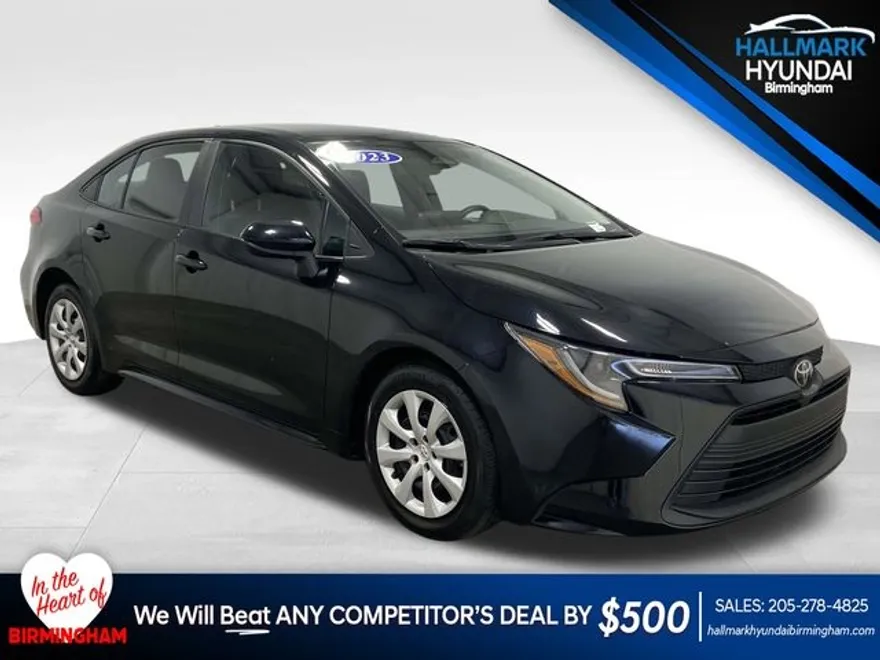 2023 Toyota Corolla LE photo 1