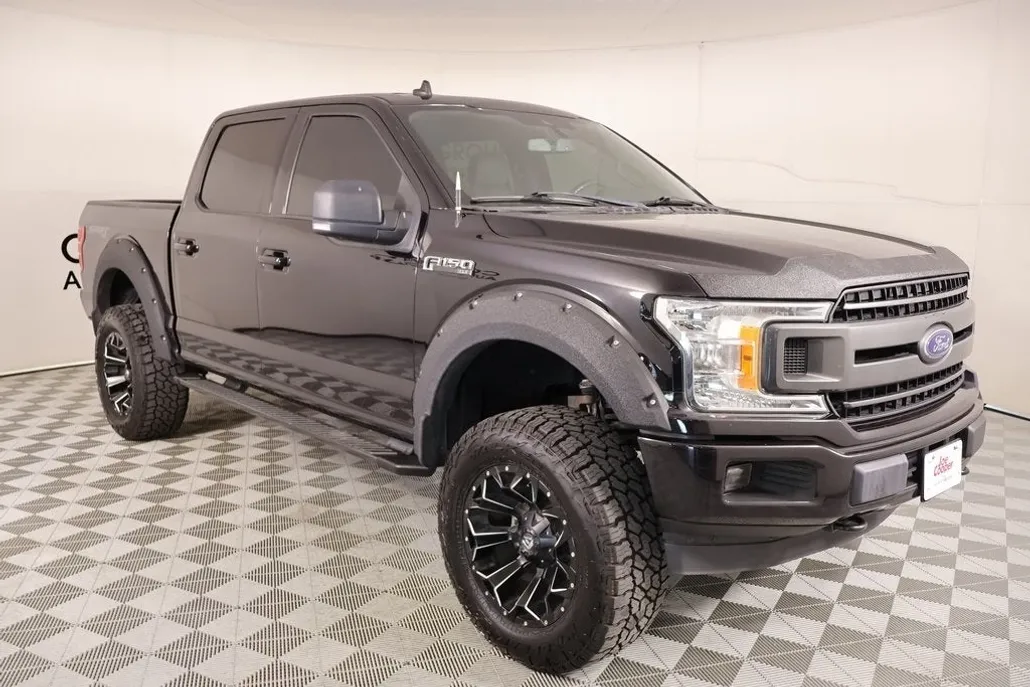 2019 Ford F-150 XLT photo 1