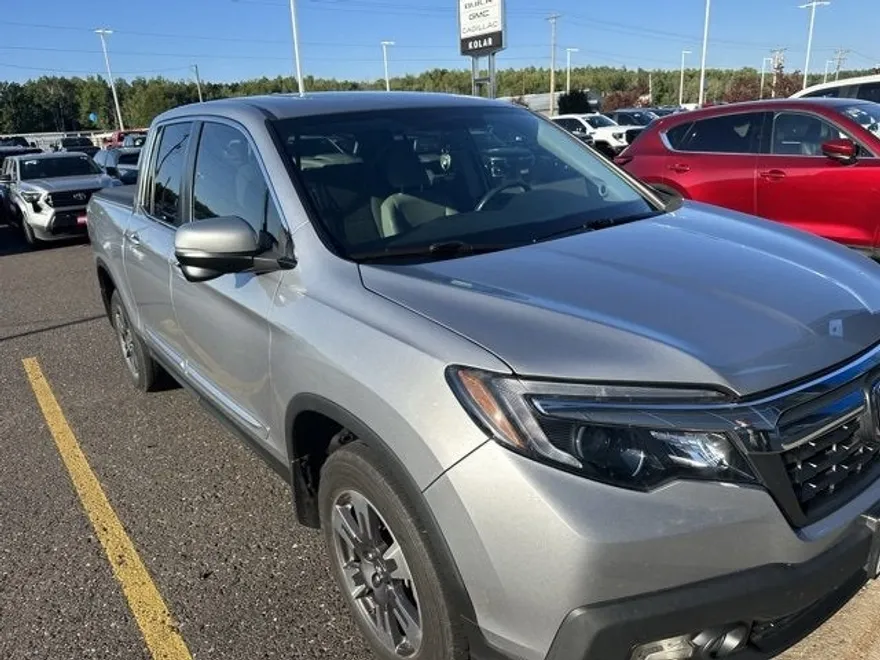 2019 Honda Ridgeline RTL-T photo 1