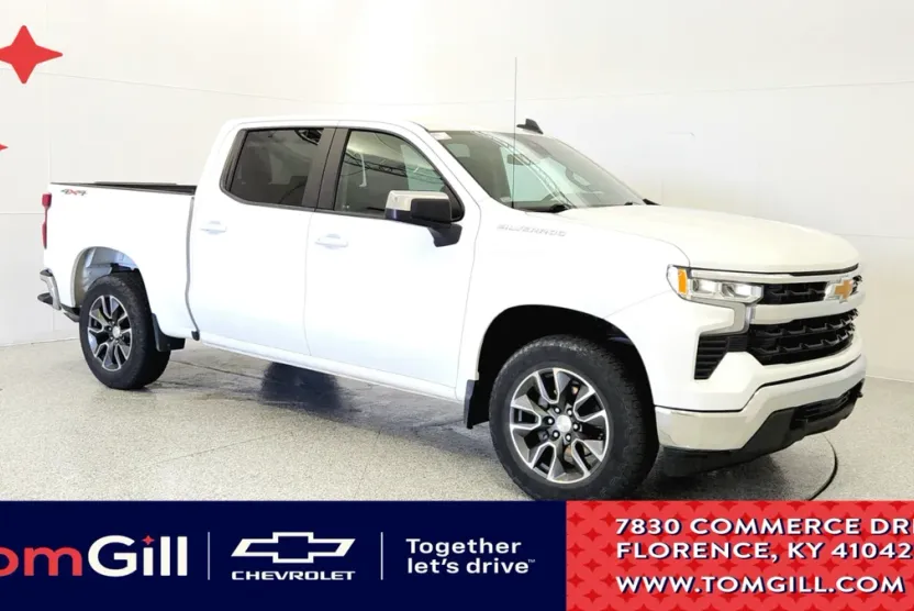 2022 Chevrolet Silverado 1500 LT photo 1