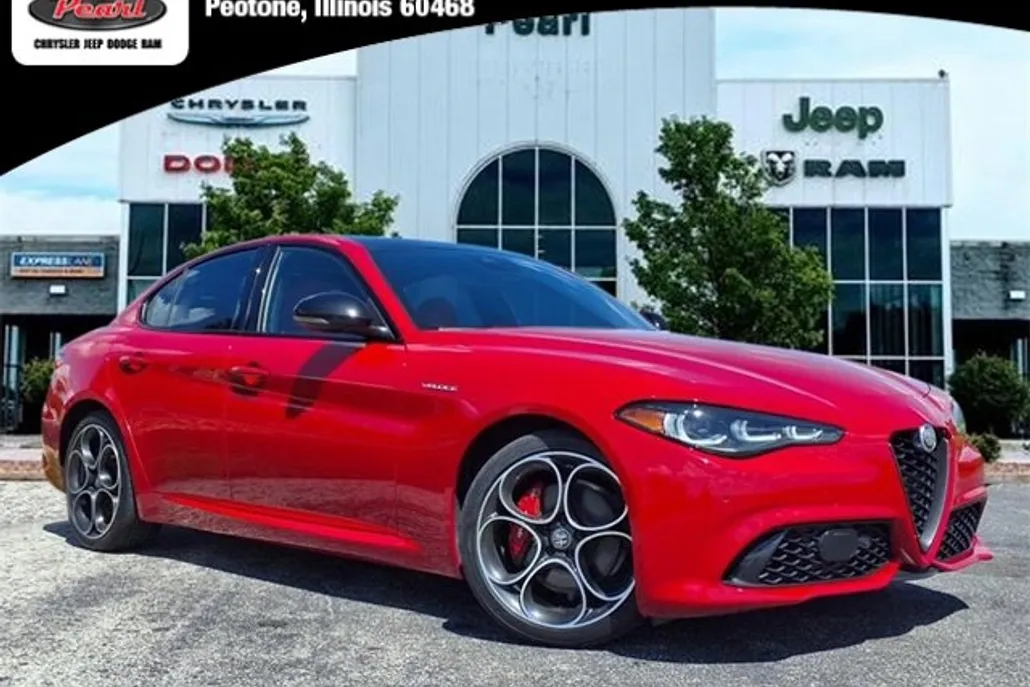 2024 Alfa Romeo Giulia Ti photo 1