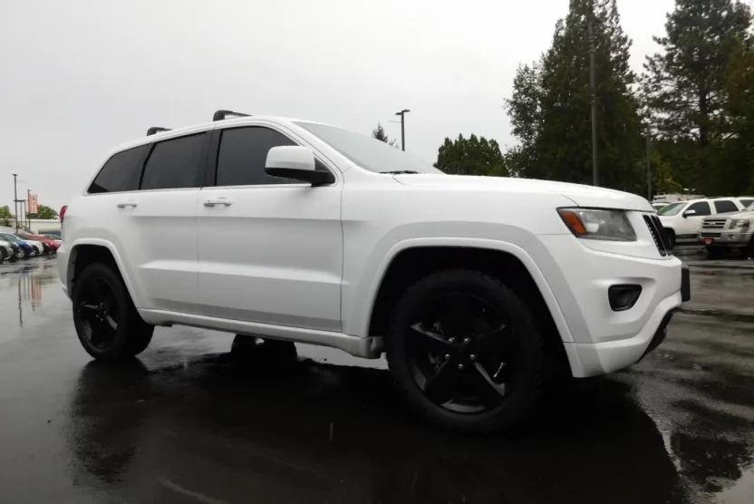 2015 Jeep Grand Cherokee Altitude Sport photo 1