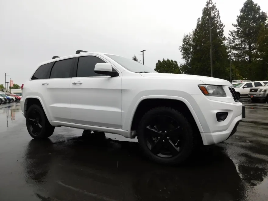2015 Jeep Grand Cherokee Altitude Sport photo 1