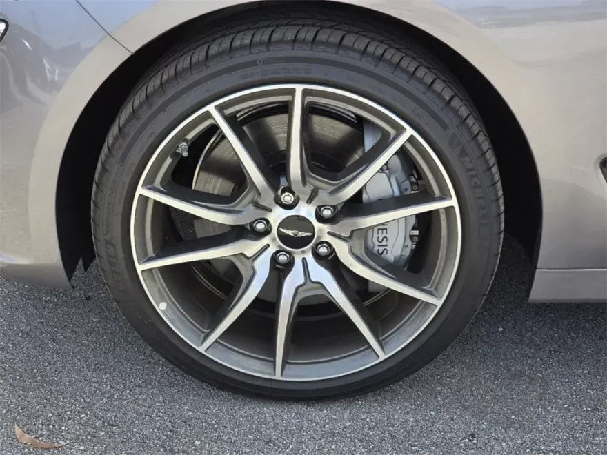 2025 Genesis G70 2.5T photo 1