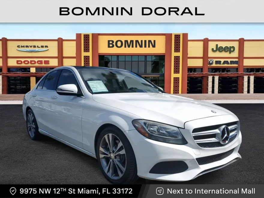 2016 Mercedes Benz C 300 Sedan photo 1