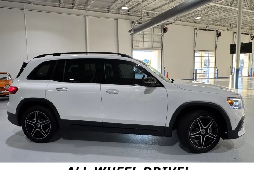2021 Mercedes Benz GLB 250 4MATIC photo 1
