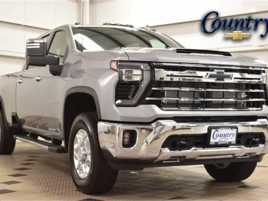 2025 Chevrolet Silverado LTZ photo 1