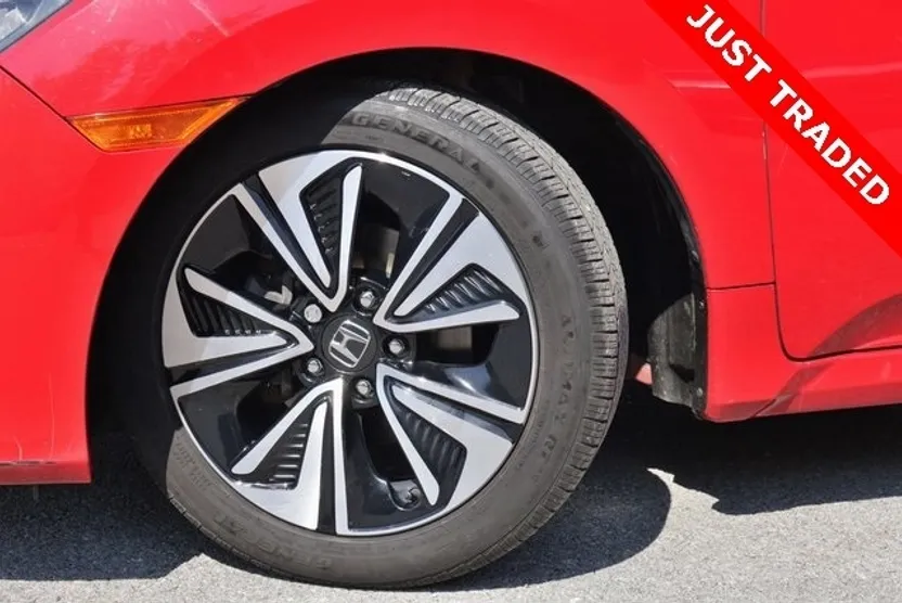 2018 Honda Civic EX-T photo 1