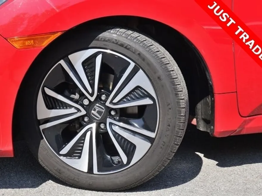 2018 Honda Civic EX-T photo 1