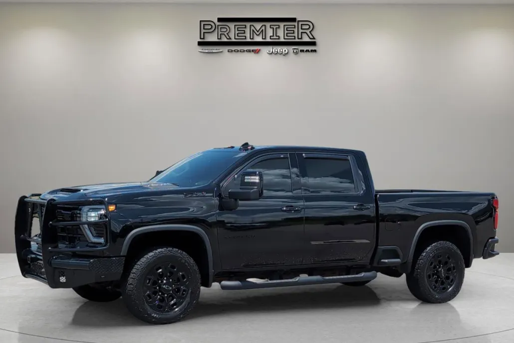 2024 Chevrolet Silverado 2500HD LTZ photo 1