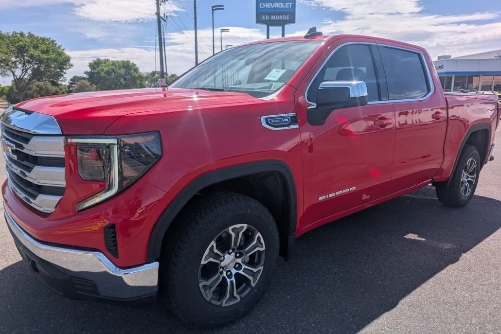 2025 Gmc Sierra 1500 SLE photo 1