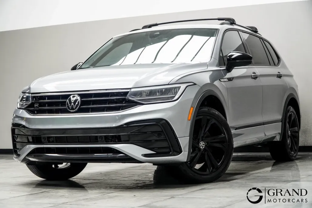 2023 Volkswagen Tiguan SE R-Line Black photo 1
