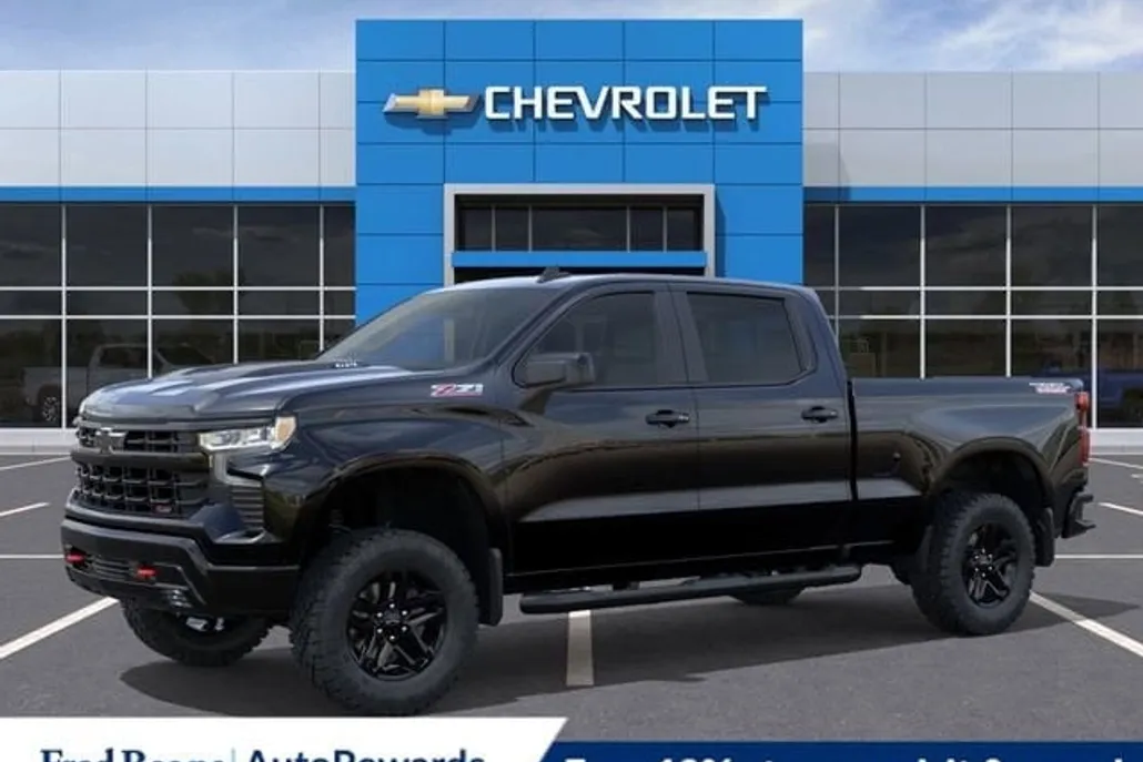 2026 Chevrolet Silverado 1500 LT Trail Boss photo 1