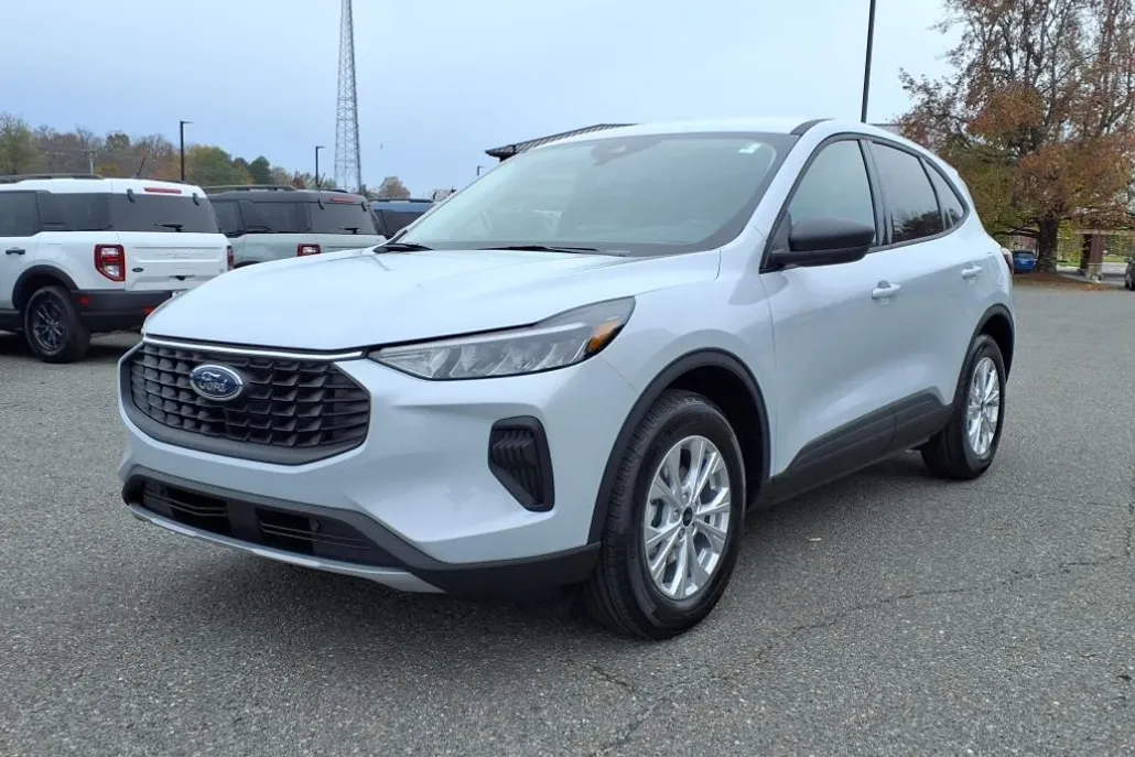 2025 Ford Escape Active photo 1