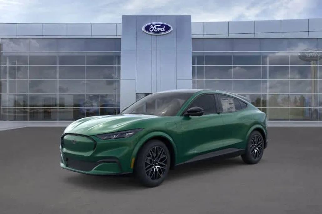 2025 Ford Mustang Mach-E Premium photo 1