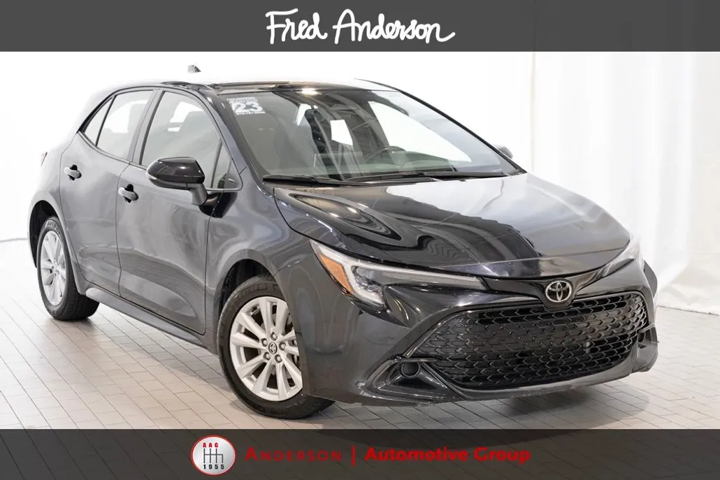 2023 Toyota Corolla SE photo 1