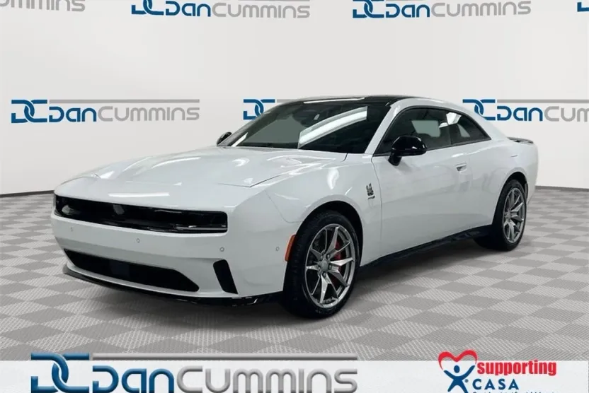 2025 Dodge Charger Daytona Scat Pack AWD photo 1