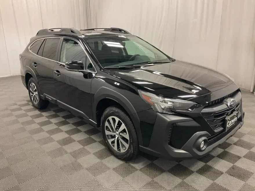 2025 Subaru Outback Premium photo 1