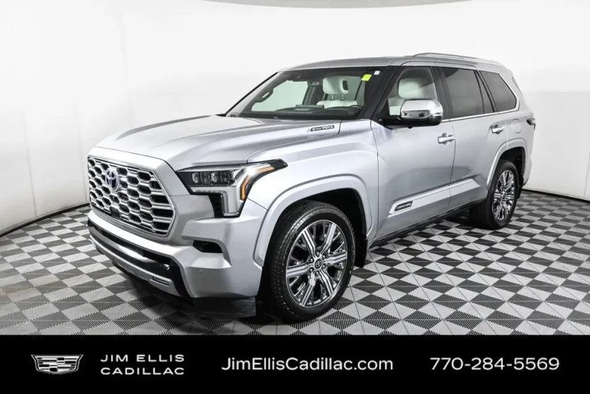 2024 Toyota Sequoia SR5 Capstone photo 1