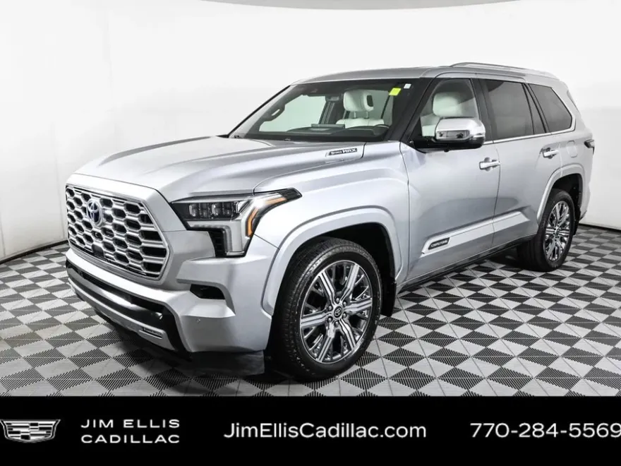 2024 Toyota Sequoia SR5 Capstone photo 1