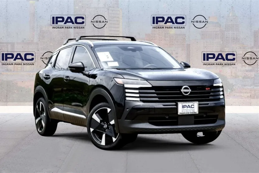 2025 Nissan Kicks SR photo 1