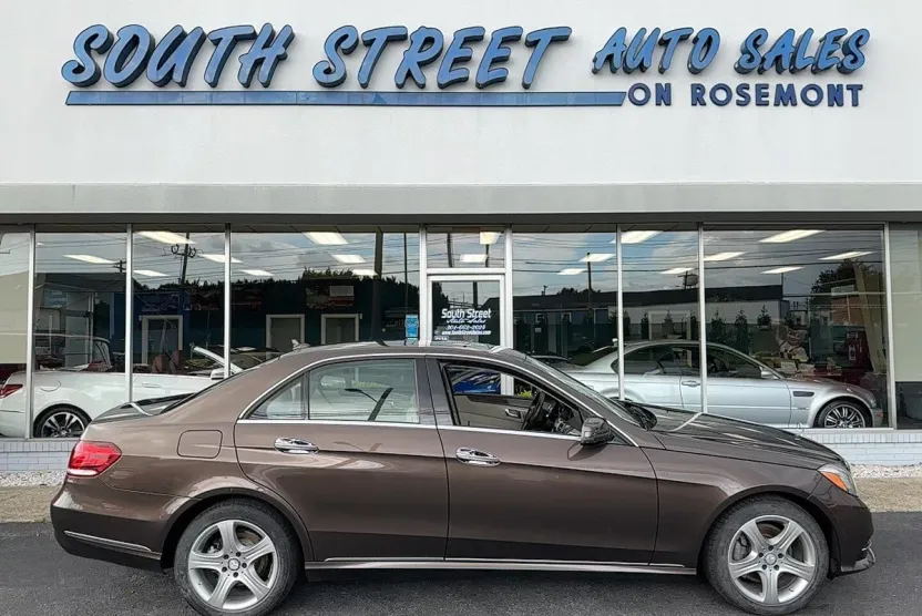 2014 Mercedes Benz E 350 4MATIC photo 1
