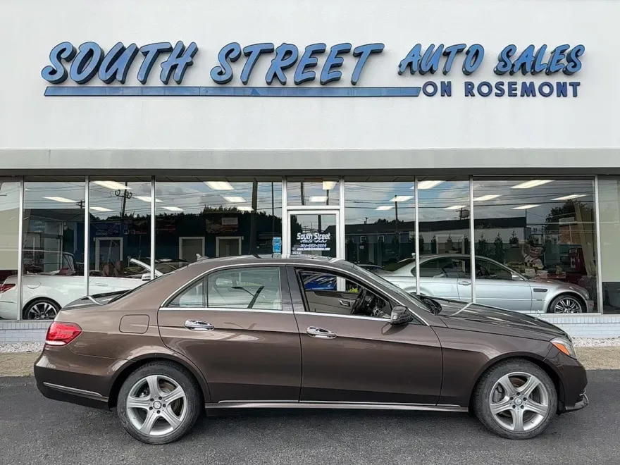 2014 Mercedes Benz E 350 4MATIC photo 1