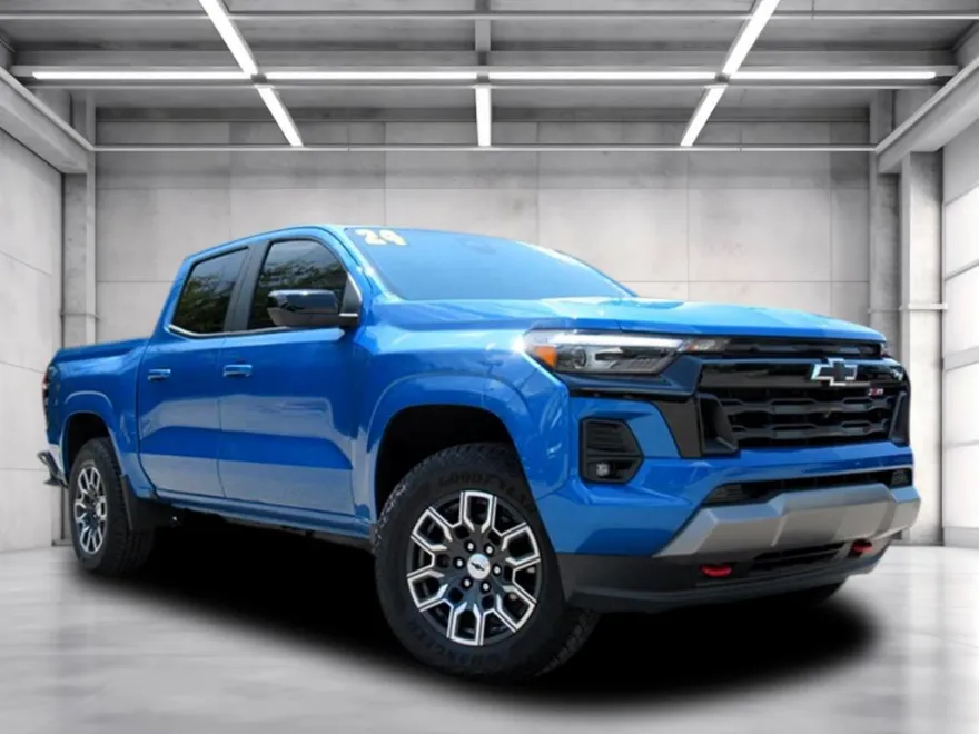 2024 Chevrolet Colorado Z71 photo 1