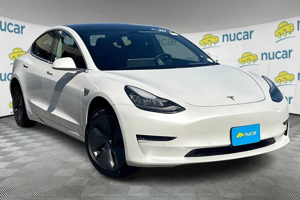 2020 Tesla Model 3 Standard Range Plus photo 1