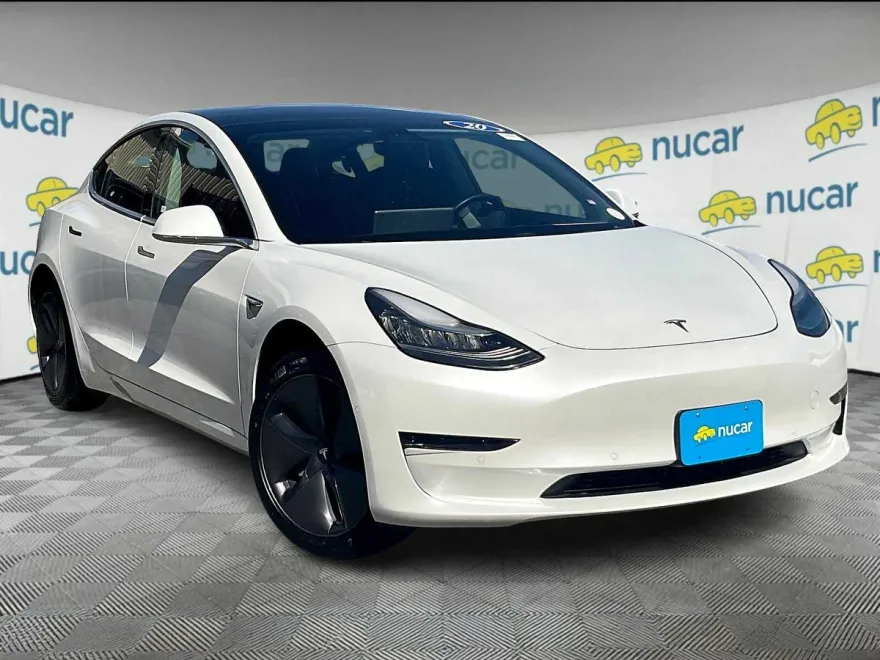 2020 Tesla Model 3 Standard Range Plus photo 1