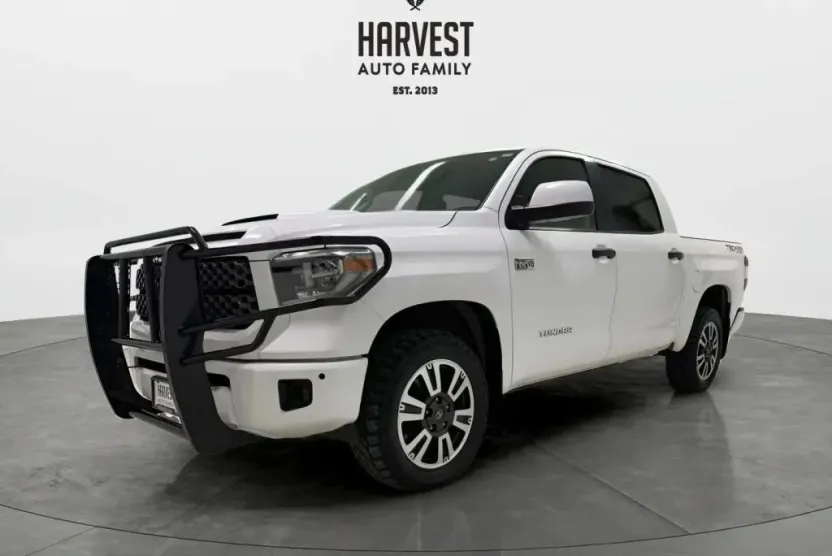 2018 Toyota Tundra SR5 photo 1