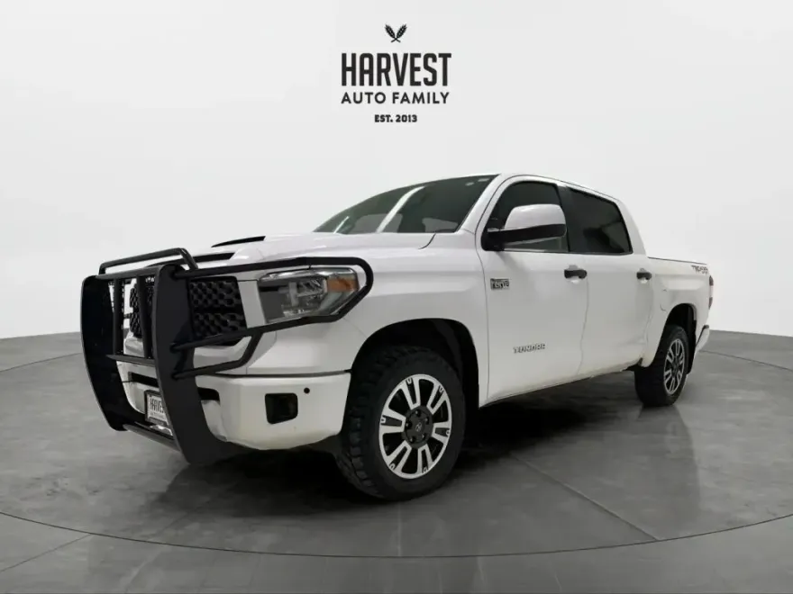 2018 Toyota Tundra SR5 photo 1
