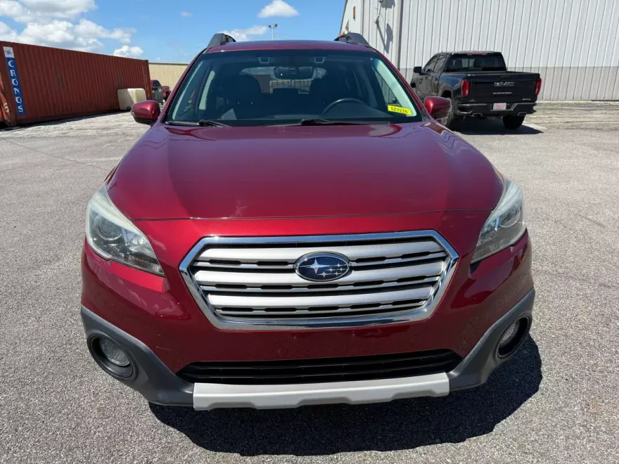 2017 Subaru Outback Limited photo 1