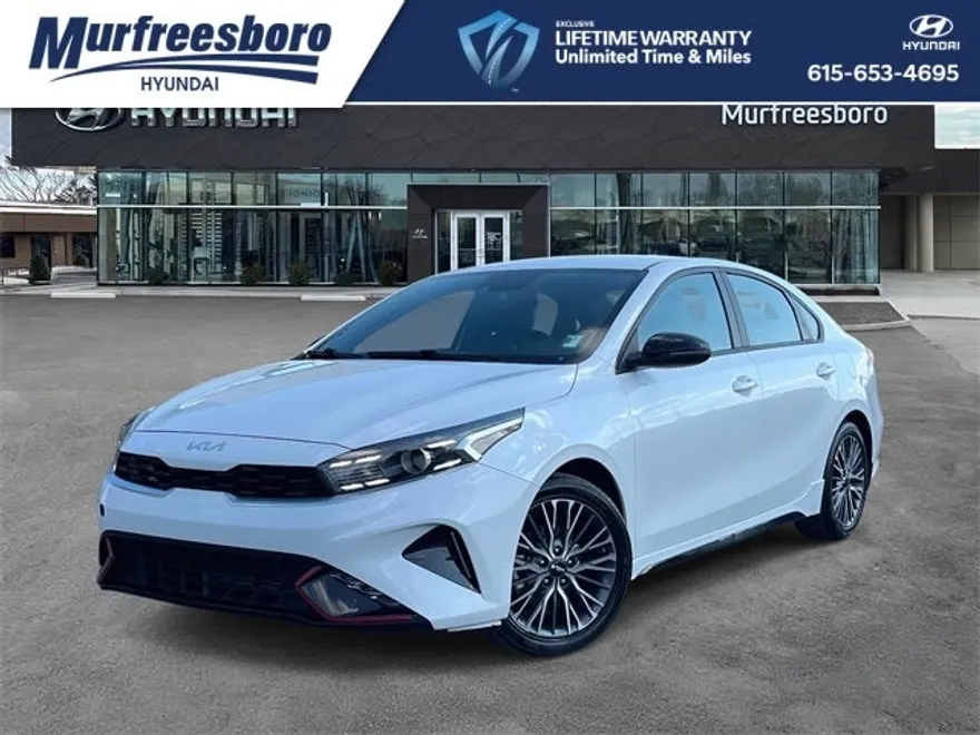 2023 Kia Forte GT-Line photo 1