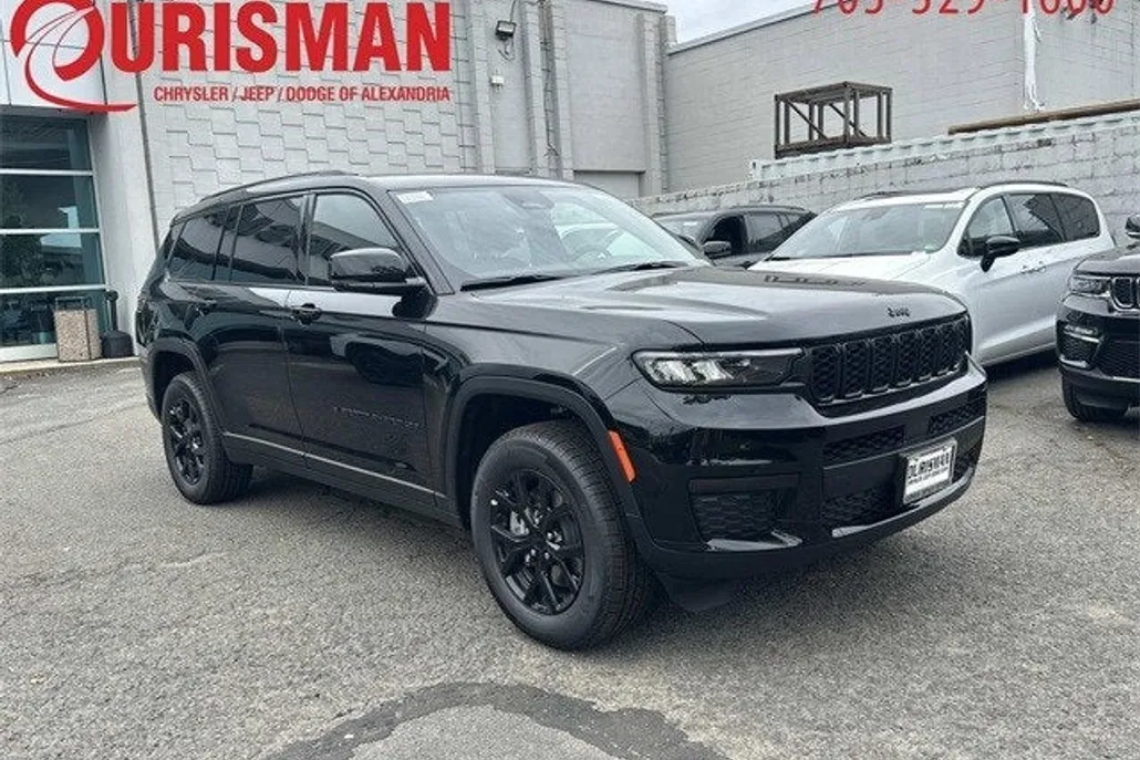 2025 Jeep Grand Cherokee Laredo Altitude photo 1