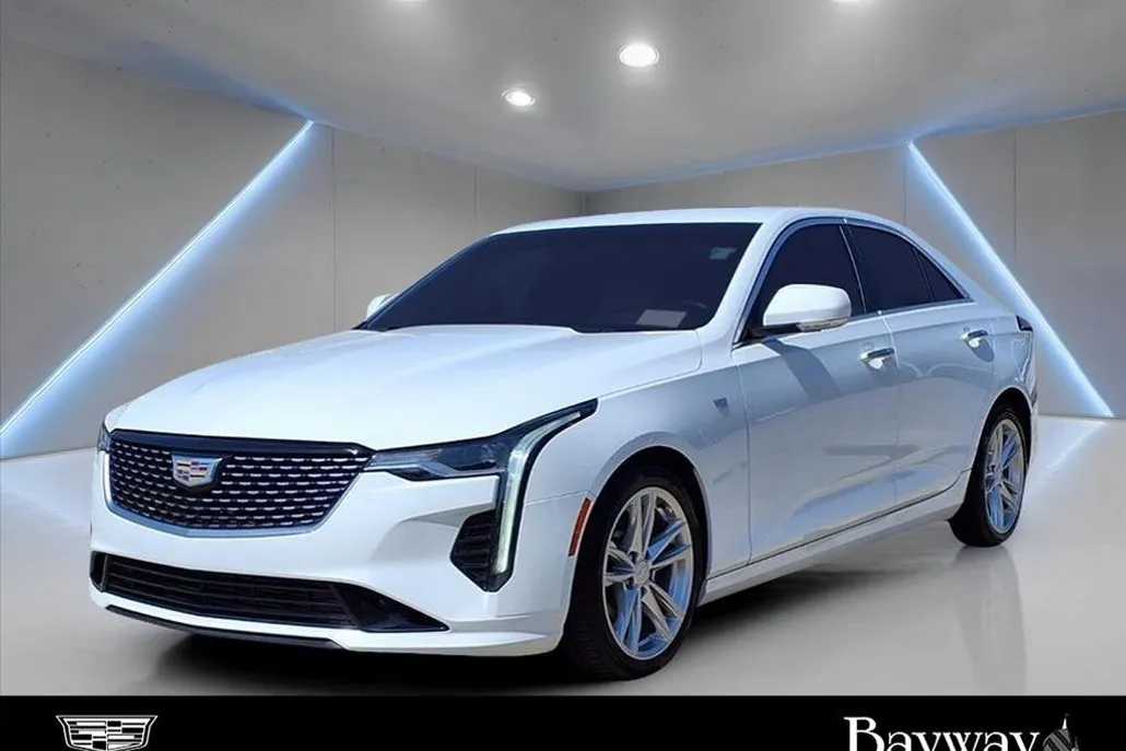 2024 Cadillac CT4 Luxury photo 1