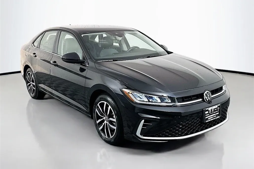 2025 Volkswagen Jetta SE photo 1