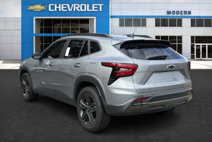 2025 Chevrolet Trax ACTIV photo 1