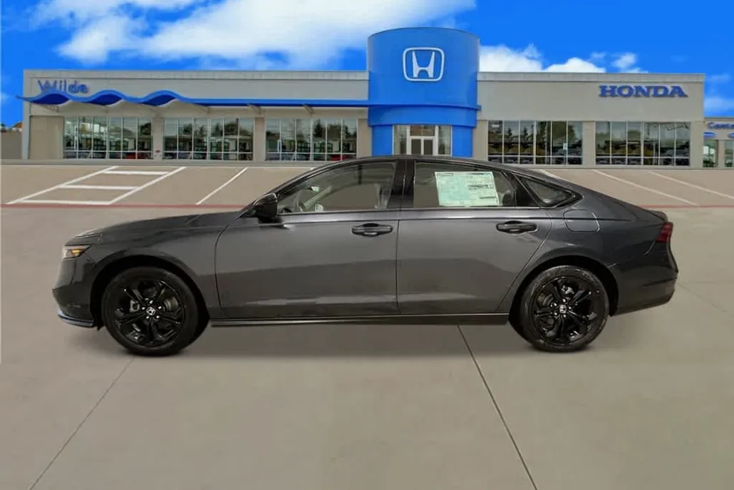 2025 Honda Accord SE photo 1