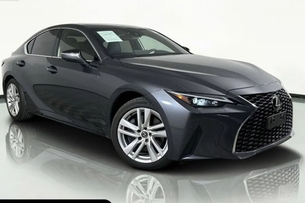 2023 Lexus IS 300 photo 1