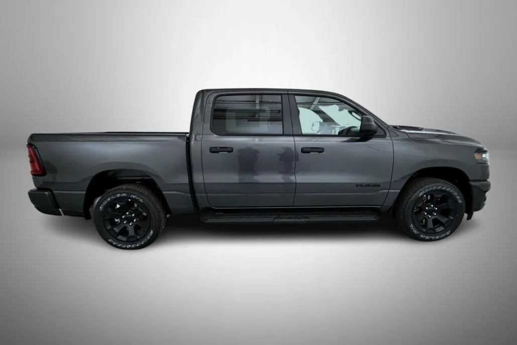 2025 Ram 1500 Tradesman photo 1