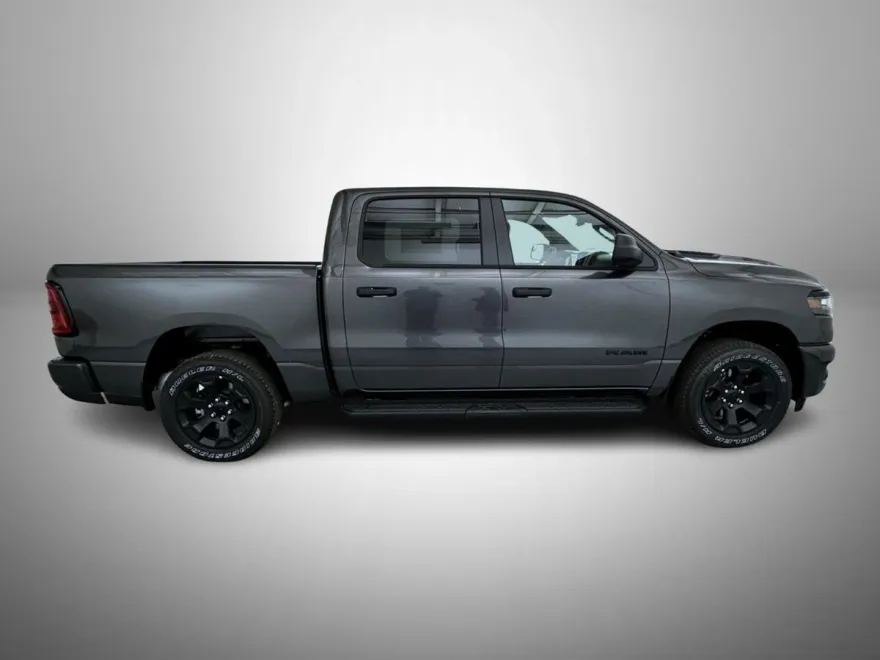 2025 Ram 1500 Tradesman photo 1