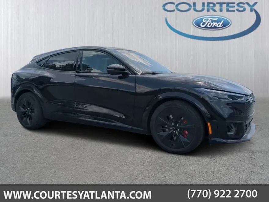2025 Ford Mustang Mach-E GT photo 1